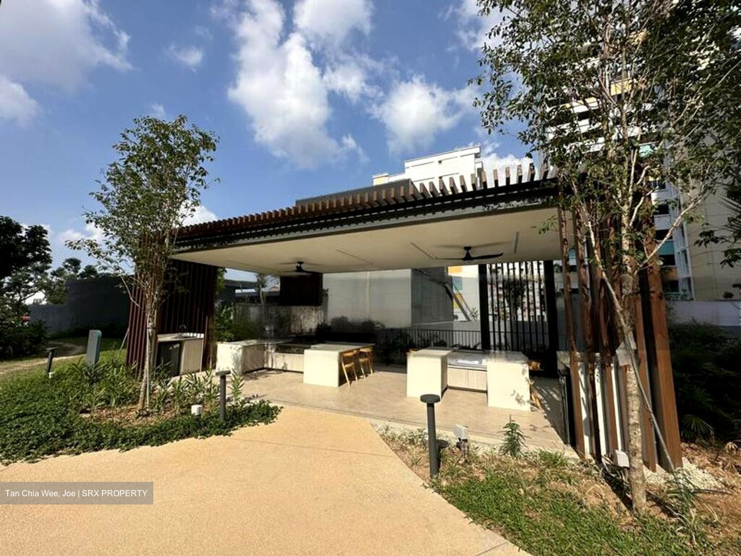 The Florence Residences (D19), Apartment #631583541
